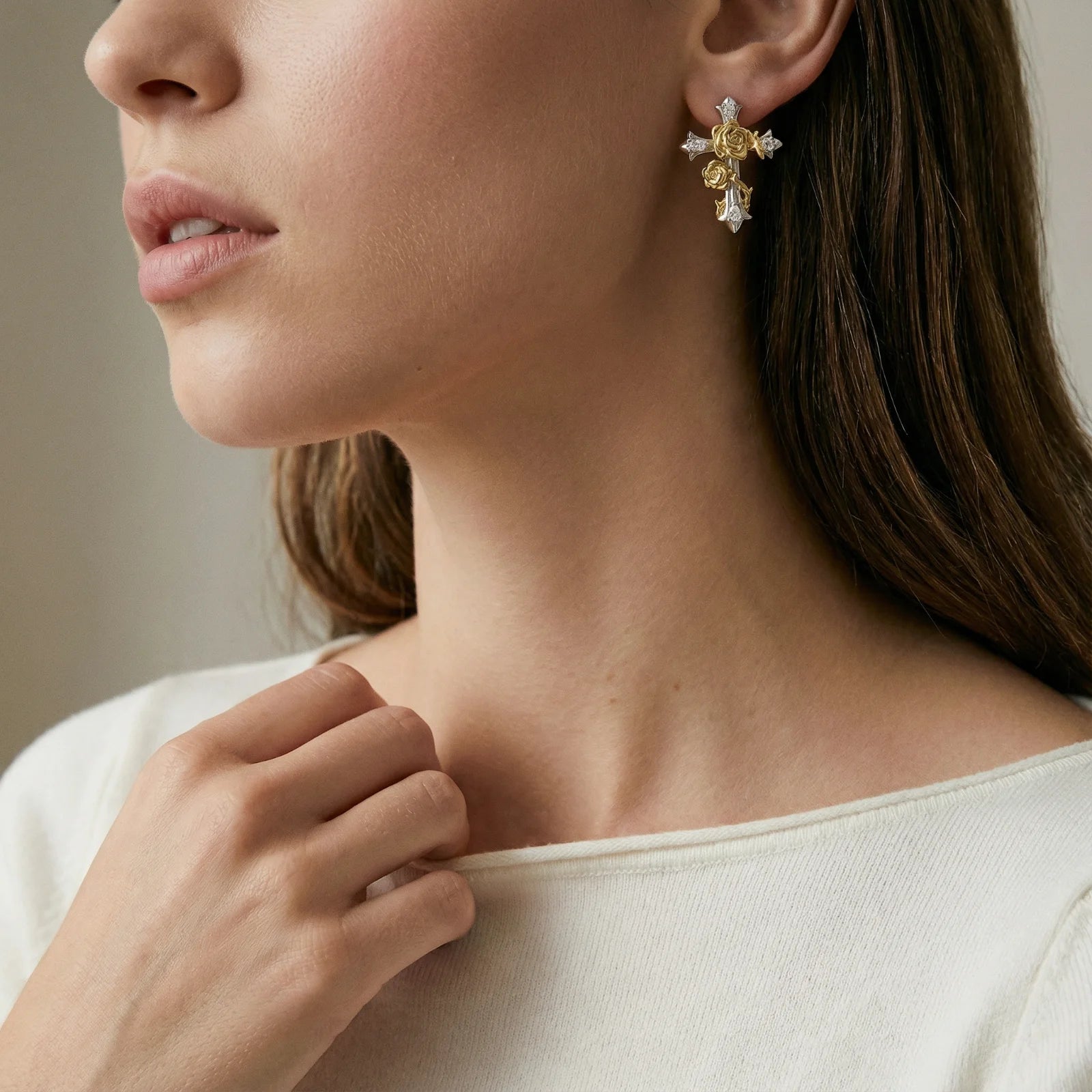 Göttliche Rosenkreuz-Ohrringe